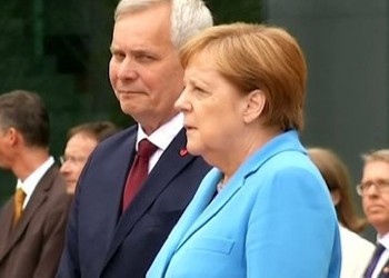 VIDEO A treia criză de tremurături a Angelei Merkel în mai puțin de o lună. Cancelarul Germaniei se afla la o întâlnire cu premierul finlandez