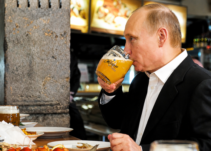 Hoardele lui Putin încearcă să provoace o criză alimentară în Ucraina, bombardând sistematic depozitele de mărfuri. Ce spune un oficial ucrainean despre magnitudinea acestei campanii ofensive pe care o poartă armata rusă împotriva civililor ucraineni