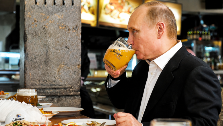 Hoardele lui Putin încearcă să provoace o criză alimentară în Ucraina, bombardând sistematic depozitele de mărfuri. Ce spune un oficial ucrainean despre magnitudinea acestei campanii ofensive pe care o poartă armata rusă împotriva civililor ucraineni