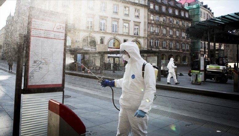 Franța a scăpat pandemia de sub control: 100.000 de noi infectări pe zi/Ce caută premierul Orban și mai mulți miniștri la Paris în vreme de restricții