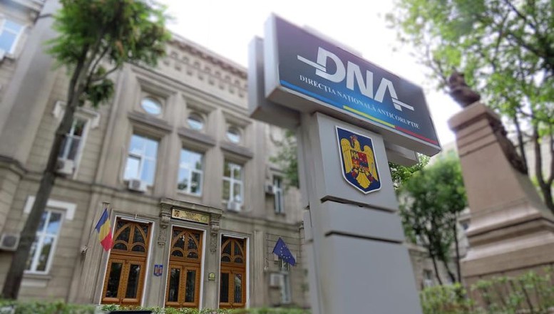 Situație incredibilă la DNA: zeci de procurori au dat instituția în judecată pe motiv că salariile lunare de aproximativ 5000 de euro sunt prea mici / Reclamanții solicită majorarea salariului la nivelul procurorilor EPPO, dar nu din prezent, ci din vara lui 2021