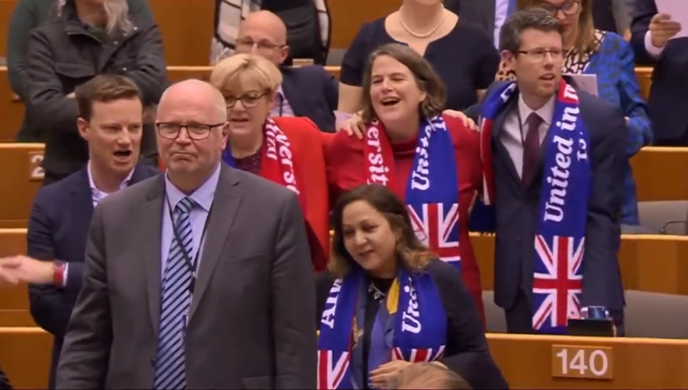 VIDEO Marea Britanie părăsește oficial UE după ce Parlamentul European a ratificat acordul de retragere. Finalul emoționant al Brexit-ului 