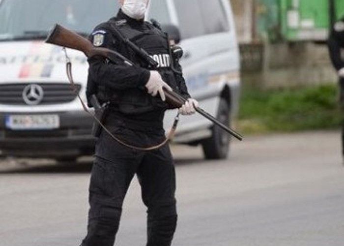 Pandemia, romii și ONG-urile. Unde sunt acum organizațiile neguvernamentale care au primit bani europeni și publici, ani de zile, pentru ajutorarea romilor? 