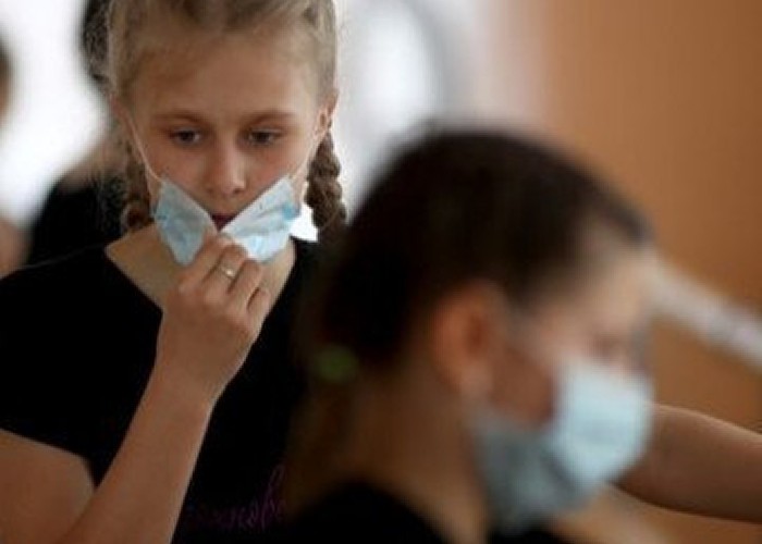 În plină pandemie, Franța a redeschis 28 de creșe și grădinițe doar în Paris! Urmarea: un profesor, mai mulți copii și părinți au fost infestați cu COVID-19