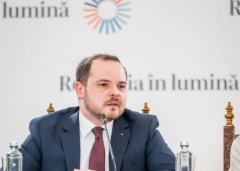 Nerușinarea obscenă a pesedistului Alexandru Rogobete. Lansează acuzații în stânga și-n dreapta, certând opinia publică că nu jubilează la „destructurarea” căminelor de la Dumbrava ca și cum Ministerul Sănătății nu ar fi fost gestionat în ultimii CINCI ANI de PSD! Primește însă o replică devastatoare
