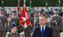 Președintele Poloniei declară că vrea desfășurarea de arme nucleare franceze pe teritoriul țării sale