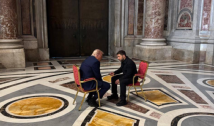VIDEO. Donald Trump îl somează, din nou, pe Vladimir Putin să înceteze războiul și să semneze un acord de pace. Despre întâlnirea cu Volodimir Zelenski de la Vatican spune că a fost „bună”, „plăcută” și „frumoasă”