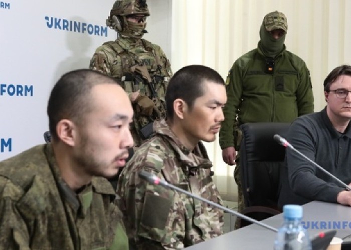 Cu rușii camarazi, nu mai ai nevoie de dușmani. Mărturia unui chinez luat prizonier de militarii ucraineni