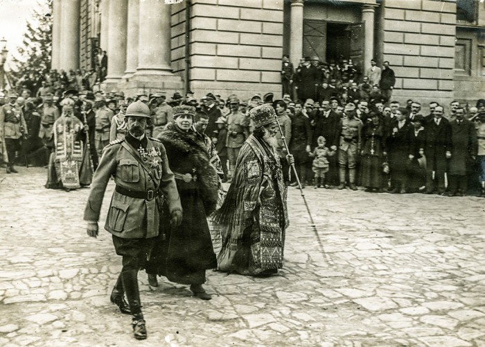 VIDEO. Regina Maria despre întoarcerea la București de la 1 decembrie 1918. „Ne-am întors triumfători!” / „O zi grandioasă, o zi extraordinară, amețitoare” / I.G. Duca: „Când au apărut regele cu regina și generalul Berthelot, a fost un adevărat delir”. Politicianul liberal îl critica însă aspru pe principele Carol care se comporta nepotrivit chiar și în acea zi istorică