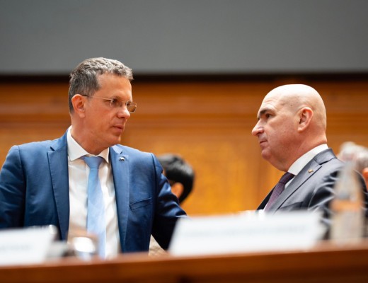 Ionuț Moșteanu, încurajat printr-un mesaj public de Grupul Român de Luptă „Getica” al voluntarilor români din Ucraina, în contextul studiilor și CV-urilor sale haotice: „Noi și toți cei care ne susțin, vă sprijinim în continuare” / Mai mulți colegi de la USR vor însă retragerea sprijinului politic