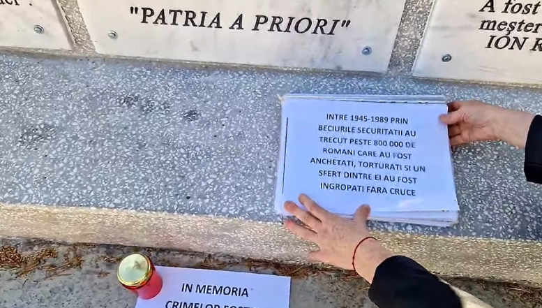 VIDEO. Eleva-eroină torturată în Decembrie 89, la Jilava, a vizitat sinistrul monument al „eroilor Securității” de la Pitești. „Securitatea și-a schimbat doar sigla, dar niciodată nu a încetat să influențeze politica, economia și societatea românească”
