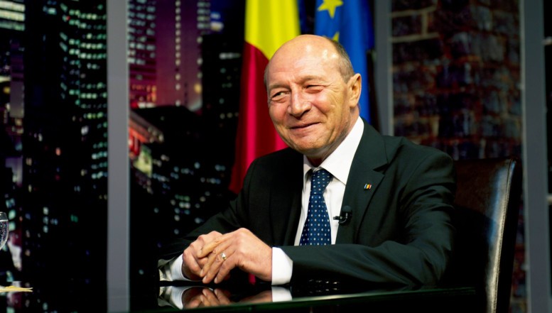 VIDEO Traian Băsescu îi spulberă pe criticii lui Ilie Bolojan: „Toți îl înjură, dar nimeni nu vrea să-i ia locul”/ „Premierul să nu mai stea pe gânduri și să declanșeze reforma administrativă” / Fostul președinte dezvăluie și care este cea mai complicată problemă a României