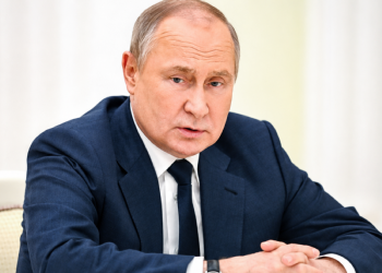 Un succes militar major al Ucrainei! Kremlinul recunoaște că "există riscul unei crize a combustibilului în Crimeea și, prin urmare, al izolării față de Rusia continentală"