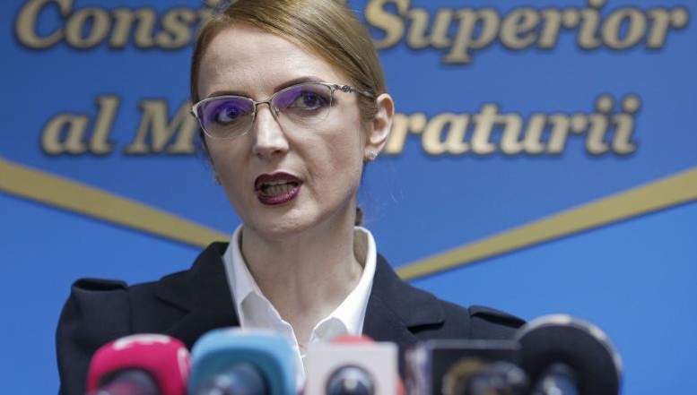 UPDATE Pionul PSD în CSM scapă la mustață: o ABȚINERE a salvat-o pe Lia Savonea de cererea de revocare a Curții de Apel Cluj