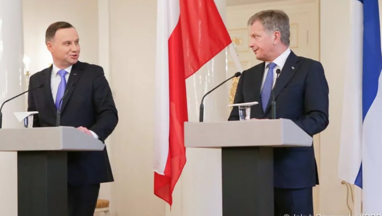 Președintele Poloniei anunță că va sprijini Finlanda în contextul în care Rusia folosește migranții drept armă și împotriva statului finlandez: "Se confruntă cu o situație similară cu cea cu care ne-am confruntat noi din 2021!"
