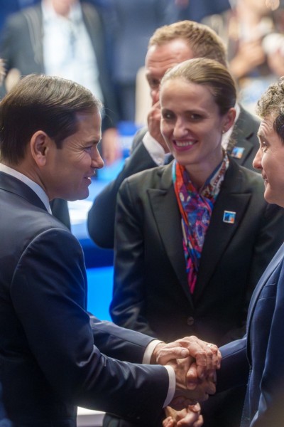 nicusor dan oana toiu2