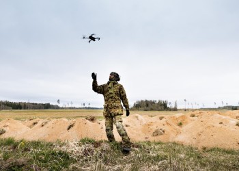 Paza bună trece primejdia rea! Estonia se pregătește intens pentru războiul modern, lansând cursuri publice de pilotare de drone