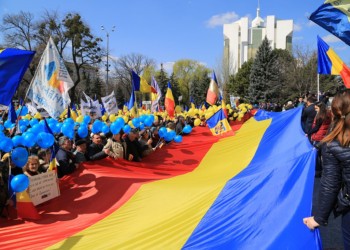 VOTAȚI: Dacă mâine s-ar desfășura un referendum privind Unirea Republicii Moldova cu România, dumneavoastră cum ați vota? SONDAJ
