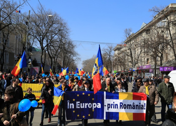 ADEVĂRURI incomode: din 1990 până în prezent, toate guvernările de la București se fac VINOVATE pentru neaducerea Basarabiei acasă. Începând cu 1994, absolut toate guvernările de la Chișinău au fost anti-românești. Situația e neschimbată