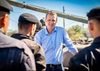 Gata, până aici le-a fost! Ionuț Moșteanu avertizează că următoarea dronă rusească care intră în spațiul aerian al României va fi doborâtă. Ministrul Apărării i-a răspuns tăios și pro-rusului Călin Georgescu care i-a transmis că ar trebui să demisioneze