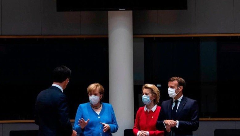 Tensiuni uriașe la summitul european pentru relansare economică. Președintele Emmanuel Macron a lovit cu pumnul în masă de nervi