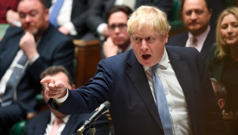 Boris Johnson demisionează din fruntea Partidului Conservator, dar mai rămâne o vreme premier