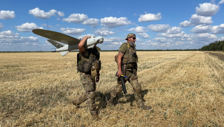 EXCLUSIV. Dezvăluiri de pe frontul invizibil. Uriașa importanță a dronelor în condițiile intensului război electronic pe care Rusia îl poartă în Ucraina. Ce presupune munca operatorilor militari de UAV-uri. Relevanța proiectului ”Radio Himera” / Anna Neplii