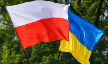 Ministrul polonez al Apărării a publicat datele despre amploarea ajutorului militar acordat de țara sa Ucrainei, pe fondul disputei dintre opoziție și putere. Guvernarea precedentă, a conservatorilor din PiS, a furnizat cel mai consistent sprijin