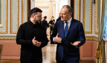 Premierul polonez Donald Tusk spune că țara sa trebuie să fie "prudentă" în ceea ce privește continuarea sprijinului financiar pentru Ucraina. Cum își justifică poziția care răcește și mai mult relațiile polono-ucrainene