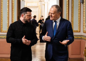 Premierul polonez Donald Tusk spune că țara sa trebuie să fie "prudentă" în ceea ce privește continuarea sprijinului financiar pentru Ucraina. Cum își justifică poziția care răcește și mai mult relațiile polono-ucrainene