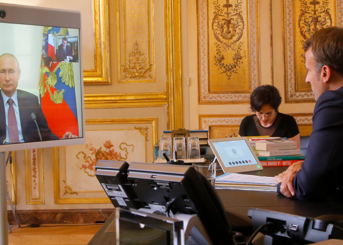 Convorbire telefonică degeaba Macron-Putin. Tiranul de la Kremlin a lansat un nou val de acuzații la adresa Occidentului pe care îl indică drept principal vinovat pentru războiul din Ucraina