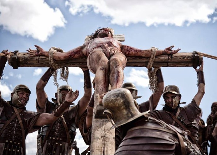 Experimentul Pitești, răstignirea unei generații. Cum a fost crucificat Hristos Piteșteanul pe hârdăul plin cu fecale, în Ierusalimul din Camera 4-spital. Golgota elitei studențimii românești