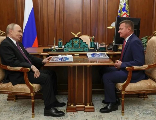 Vladimir Putin ar fi „șocat” de sinuciderea lui Roman Starovoit, pe care chiar el l-a demis din funcția de ministru al Transporturilor. Un alt oficial din cadrul aceluiași minister ar fi făcut atac de cord