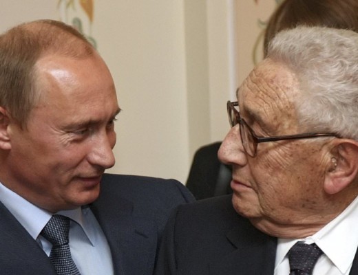 Kremlinul îl evocă în termeni elogioși pe Henry Kissinger, care recomandase recent Ucrainei să fie înțeleaptă și să cedeze Rusiei din teritoriul său
