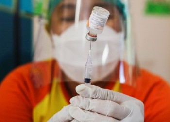Mii de chinezi acuză ca s-au îmbolnăvit grav după ce li s-a administrat vaccinul împotriva Covid 19 și solicită statului chinez să își asume responsabilitatea