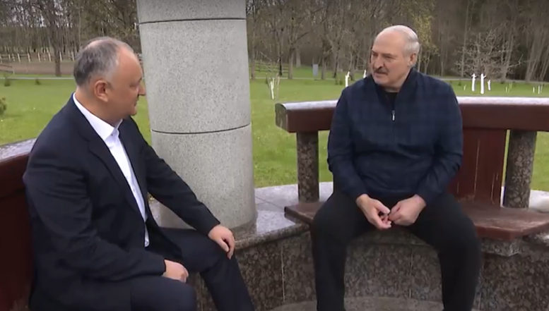 VIDEO Culmea degenerării: Dodon îl laudă pe dictatorul Lukașenko pentru modul brutal în care a reprimat protestele din Belarus