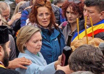 Mulțumim! Alteța Sa Regală Principesa Sofia a României va participa sâmbătă 20 septembrie la Festivalul ”Serbările Memoriei”, organizat la Răchițele, în inima Munților Apuseni, cu scopul recuperării memoriei partizanilor anticomuniști conduși de Teodor Șușman seniorul, Regele Munților