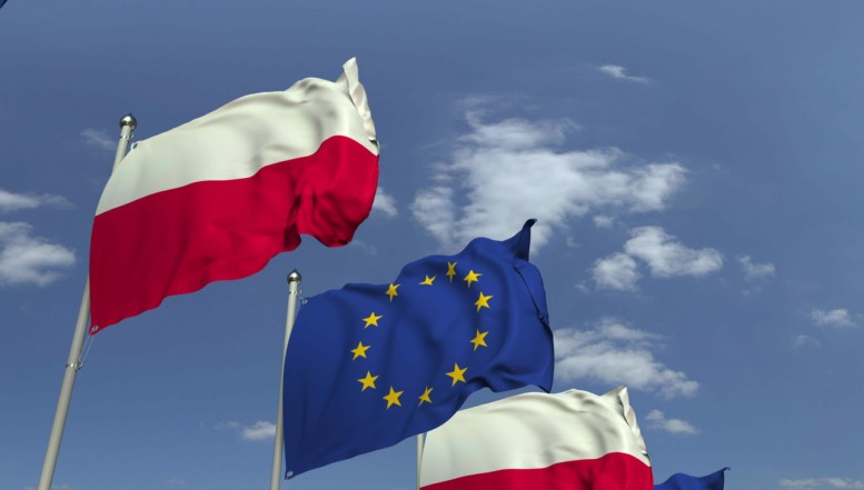 Sondaj: numărul euro-entuziaștilor din Polonia, într-o accentuată scădere. Printre principalele nemulțumiri ale polonezilor cu privire la UE se numără eco-extremismul unor decidenți de la Bruxelles