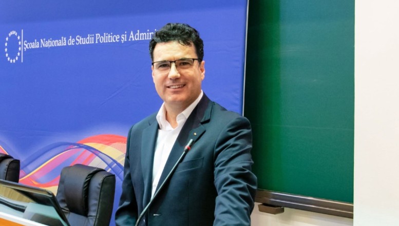 A făcut SRI „guvern de armistițiu” pentru România: premier „independent”, probabil Remus Pricopie, rectorul care a ignorat studentele hărțuite sexual de profesorii de la SNSPA. Ar urma să fie secondat de eternii Marian Neacșu și Cătălin Predoiu / Oana Țoiu nu ar mai primi Externele