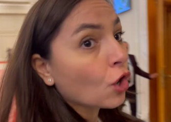 VIDEO. Un deputat POT a demisionat din partid, acuzând că a fost amenințat de Anamaria Gavrilă că va rămâne „fără suflare”. Demisionarul mai acuză că lidera suveranistă i-ar fi impus contracte cu anumite firme și pe cine să angajeze consilier la Parlament