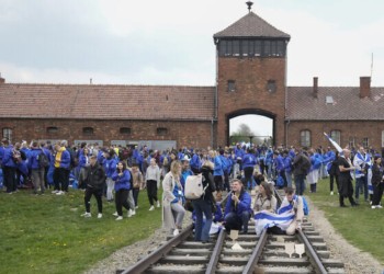 Contre dure între Israel și Polonia: Guvernul israelian a anulat vizitele elevilor la lagărele de concentrare din Polonia pe motiv că polonezii nu mai vor ca respectivii copii să fie escortați de agenți înarmați