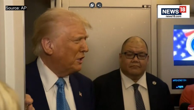 VIDEO. Donald Trump aruncă putinisme josnice despre Volodimir Zelenski și de la bordul Force One: „S-a purtat grosolan! Nu a fost disponibil când secretarul Trezoreriei SUA a ajuns la Kiev. Dormea” / Există însă numeroase imagini de la acea întâlnire destinată discuțiilor despre pământurile rare ale Ucrainei. Zelenski nu cedează: „Nu pot să-mi vând țara''