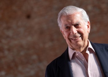 Scriitorul Mario Vargas Llosa a intrat în rândul membrilor Academiei Franceze