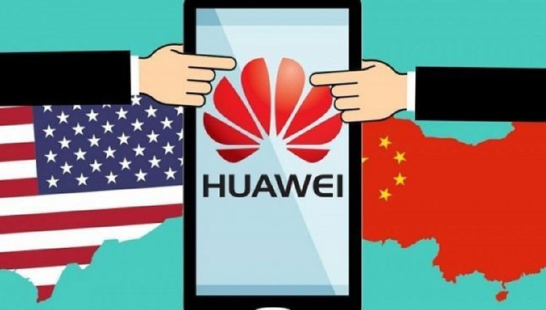 Huawei îngenunchează în fața SUA! Fondatorul companiei: ne-ar lua până la 300 de ani să depășim singuri Google și Apple!