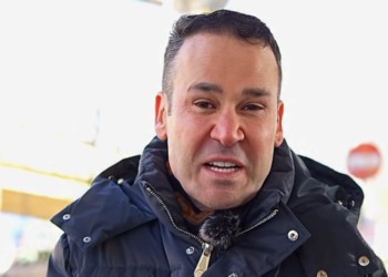 EXCLUSIV. Am identificat un nou drum ILEGAL construit de primarul Robert  Negoiță pe un teren privat din Sectorul 3. Acesta asigură accesul către ansamblul rezidențial Hils Sunrise, proiect asociat familiei Negoiță. Drumul e continuat de un altul (”Gura Sărații”), la fel de ilegal, care trece peste conducte de gaze