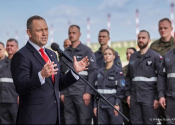 Președintele Karol Nawrocki, discurs în fața aviatorilor militari polonezi: "Polonia nu va fi intimidată de dronele rusești!" / "Dacă vrem un viitor fără război, trebuie să fim pregătiți pentru război în fiecare zi"