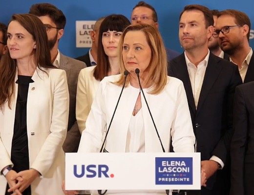 VIDEO. Elena Lasconi: USR va face alianță cu un PNL condus de Ilie Bolojan! Lidera USR a avut un schimb de replici tăios cu mai multe jurnaliste de la RTV care susțineau că ar avea zeci de dosare penale, îndemând românii să nu mai urmărească postul de televiziune gestionat de fugarul Sebastian Ghiță