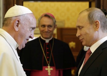 Papa Francisc vrea să negocieze cu Putin încetarea războiului din Ucraina! ”Kirill s-a transformat în băiatul de altar al lui Putin!”