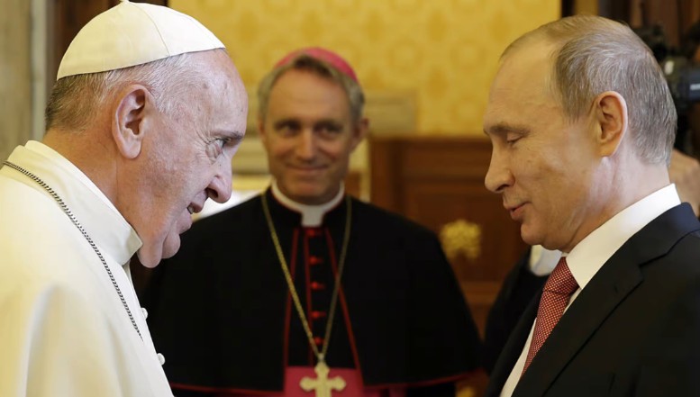 Papa Francisc vrea să negocieze cu Putin încetarea războiului din Ucraina! ”Kirill s-a transformat în băiatul de altar al lui Putin!”