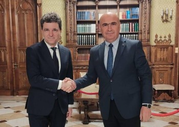 Un pericol mai distrugător decât pro-rușii pândește după colț. Politologul Stelian Tănase: „O tabără din PNL pune la cale debarcarea lui Ilie Bolojan” / Fostul uselist Crin Antonescu se dezlănțuie și el la adresa lui Nicușor Dan după strângerea de mână cu Donald Trump